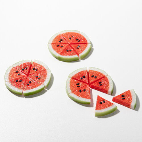 Trojúhelníkové plátky červeného melounu