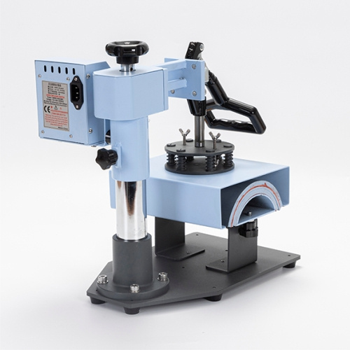 Tepelný lis na potisk fotbalových chráničů