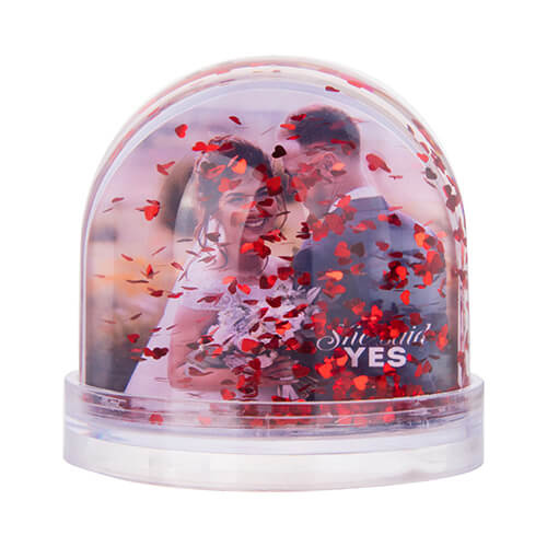 Sněhová koule - oválná s červenými srdíčky