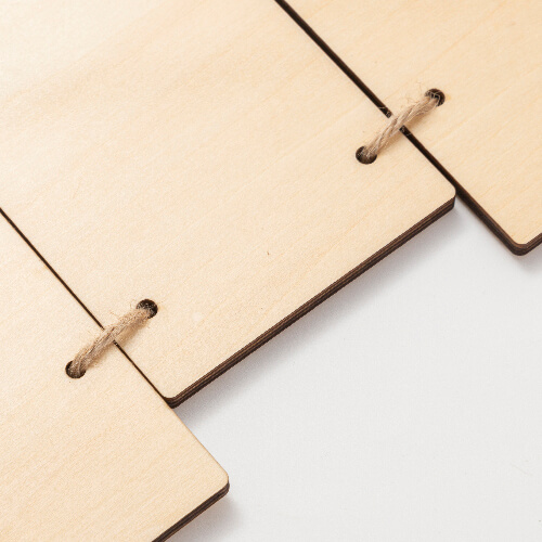 Šest závěsných překližkových rámů pro sublimaci