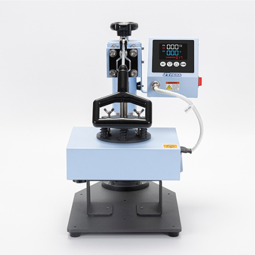 Tepelný lis na potisk fotbalových chráničů