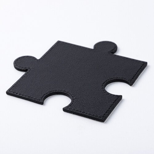 Kožená podložka pod hrnek ve tvaru puzzle pro sublimaci - bílá
