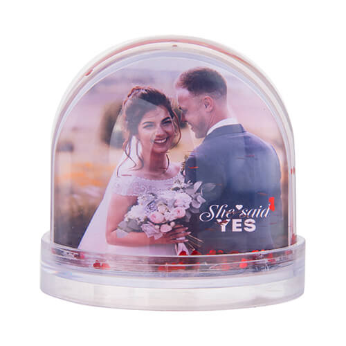 Sněhová koule - oválná s červenými srdíčky