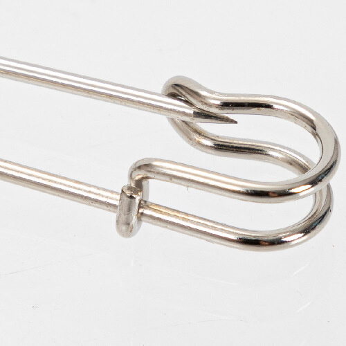 Trojitá oválná brož - spínací špendlík se střapcem pro sublimaci