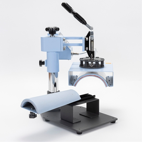 Tepelný lis na potisk fotbalových chráničů