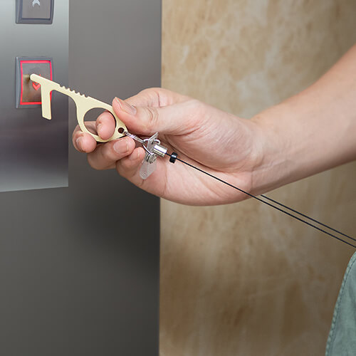 Bezkontaktní klíčenka pro otevírání dveří - model A