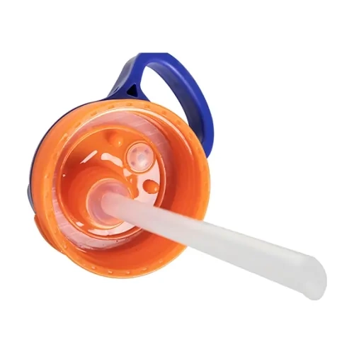 Bílá hliníková láhev o objemu 500 ml s oranžovým uzávěrem a tmavě modrou rukojetí pro sublimaci