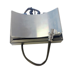 Ohřívač s lisovacím víčkem MATE-8IN1